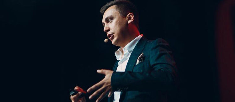 Дмитрий Портнягин